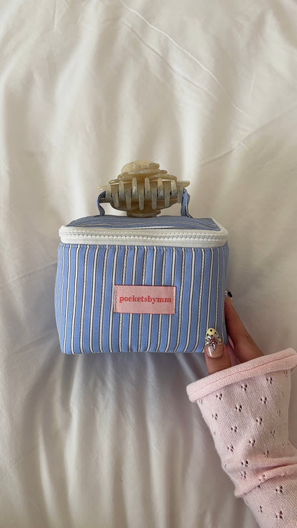 Boyfriend micro-pouch